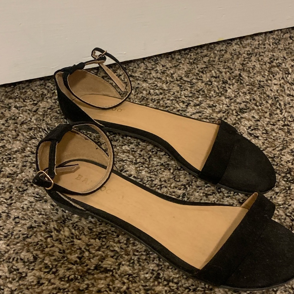Black Flat sandals